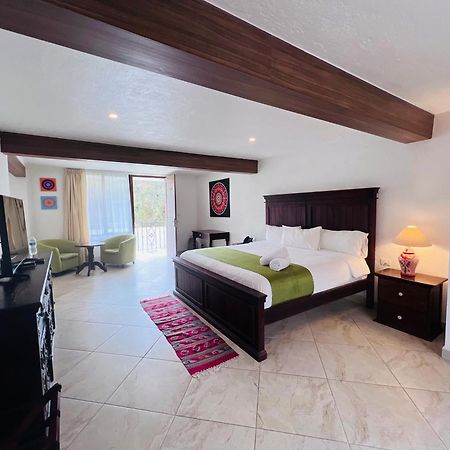 Hotel Las Puertas De 테포츨란 외부 사진