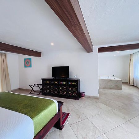 Hotel Las Puertas De 테포츨란 외부 사진