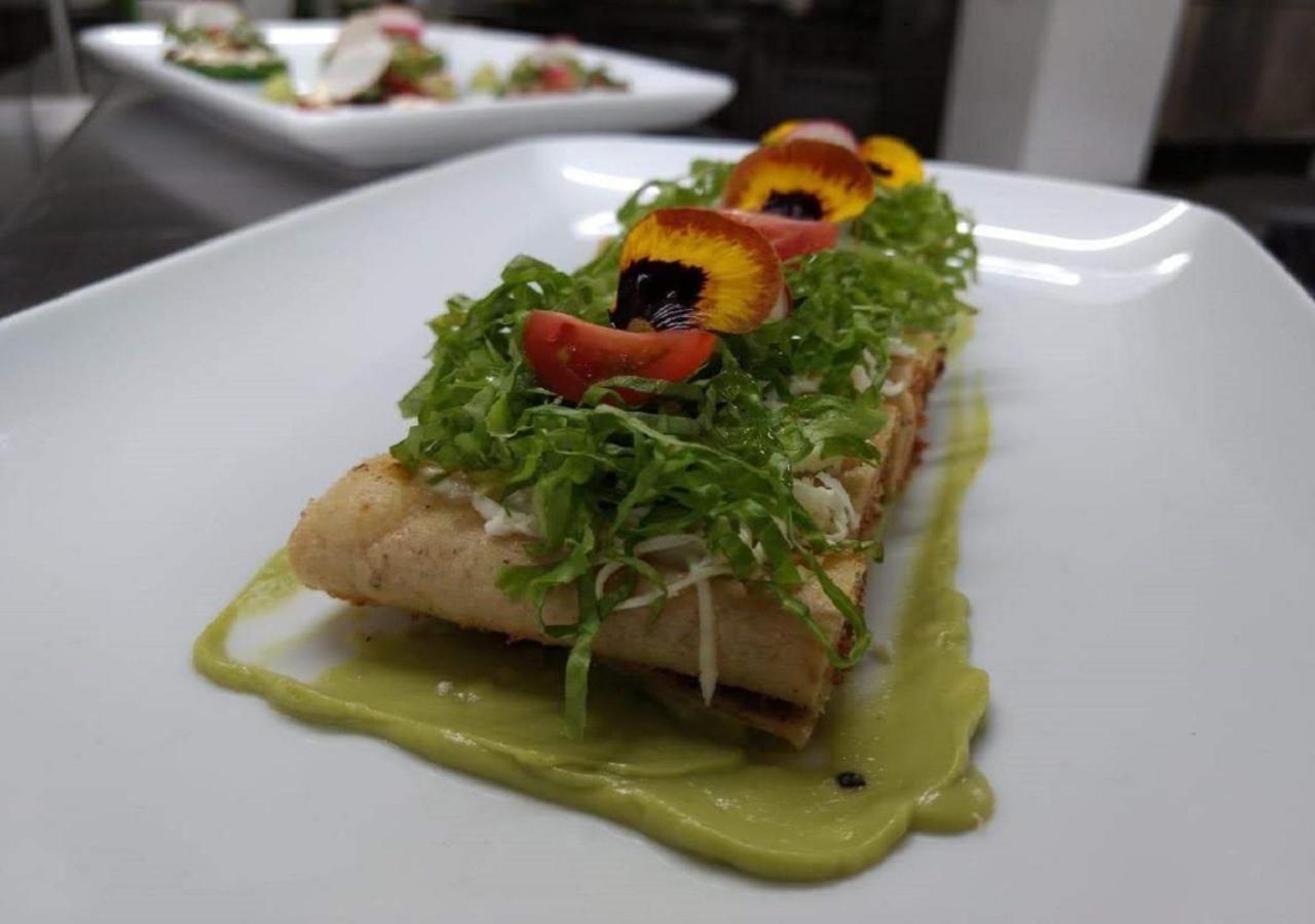 Hotel Las Puertas De 테포츨란 외부 사진