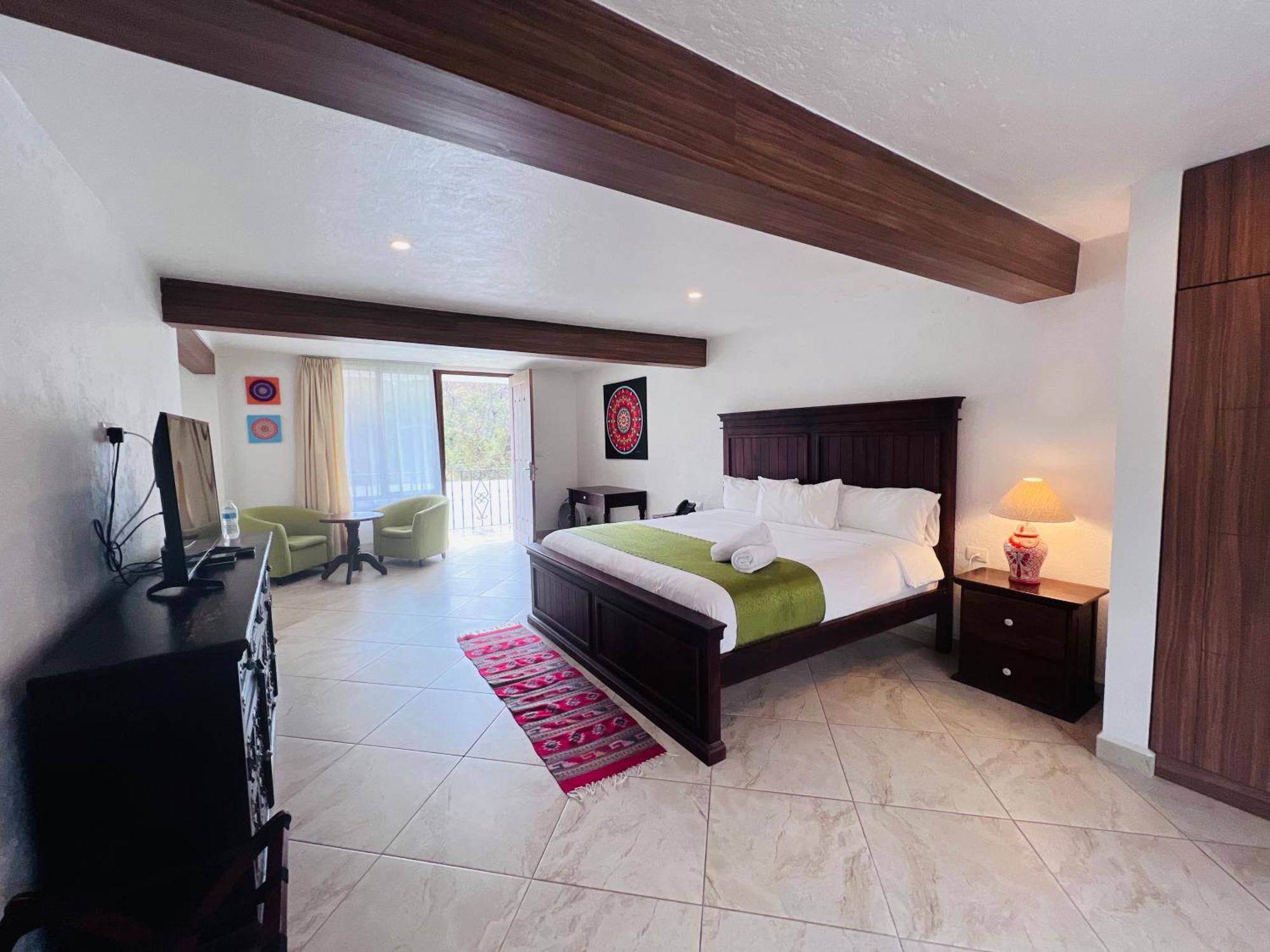 Hotel Las Puertas De 테포츨란 외부 사진