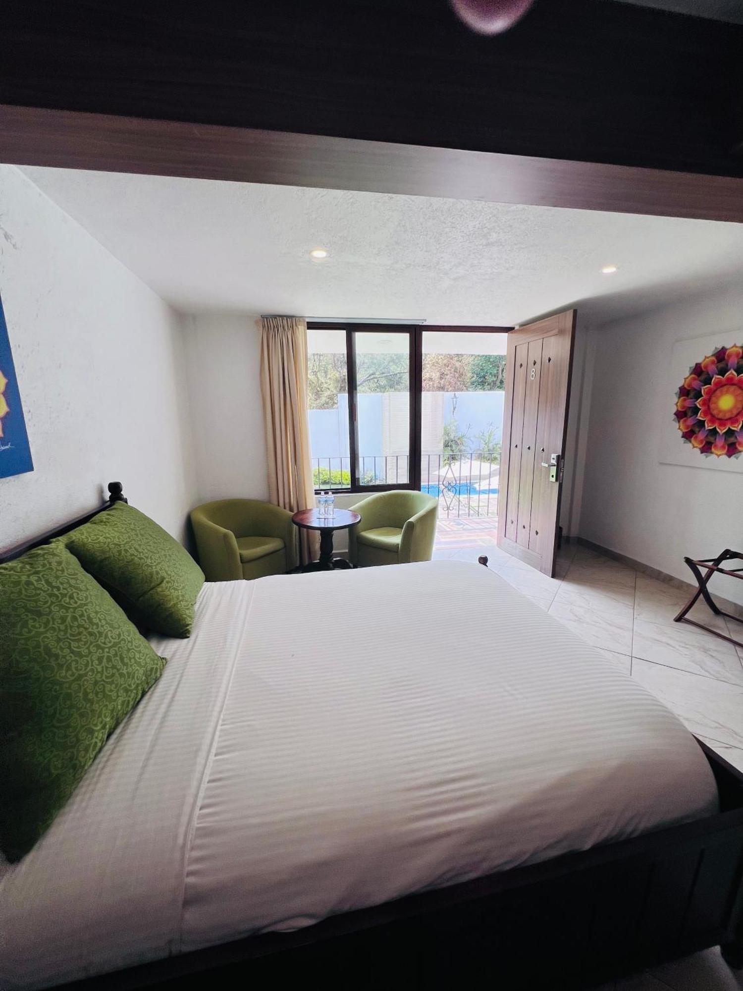 Hotel Las Puertas De 테포츨란 외부 사진