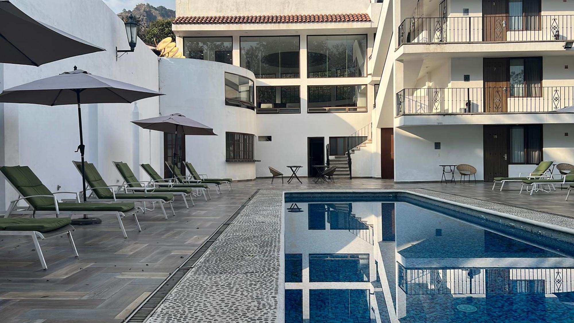 Hotel Las Puertas De 테포츨란 외부 사진
