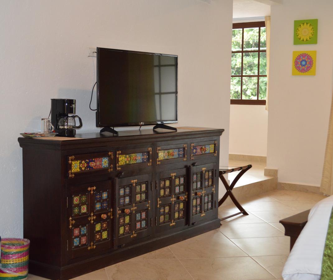Hotel Las Puertas De 테포츨란 외부 사진