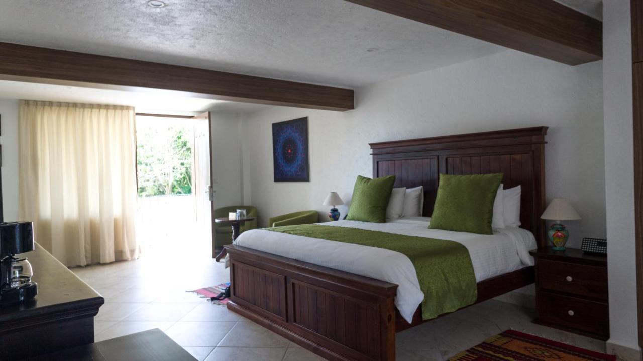 Hotel Las Puertas De 테포츨란 외부 사진